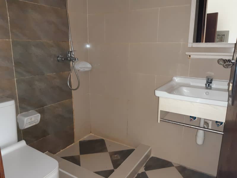 2BHK SPACIOUS APT FAMILY BLD || FRONT OF BUS STOP || GYM POOL - Image 11