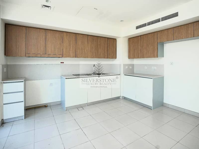 Stylish 3BR Villa | Amenities View - Image 6