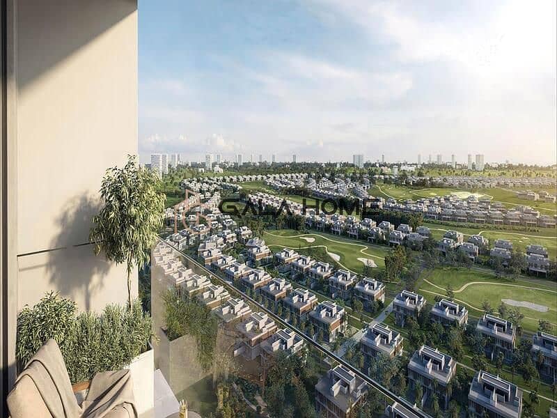 Contemporary Golfside Homes with Top Amenities - Image 8