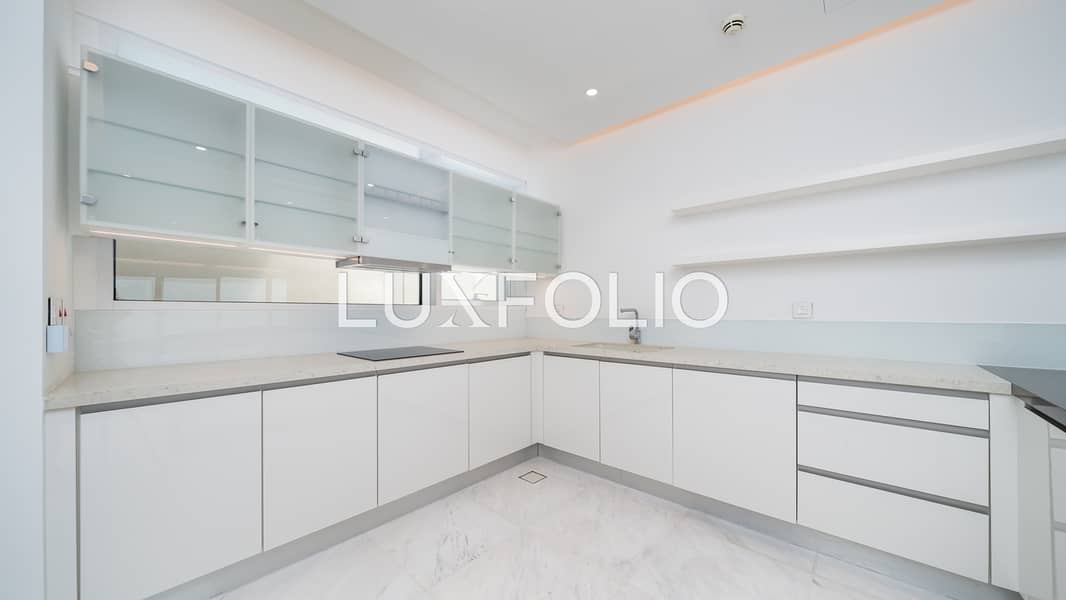 High Floor | Vacant | Full Views