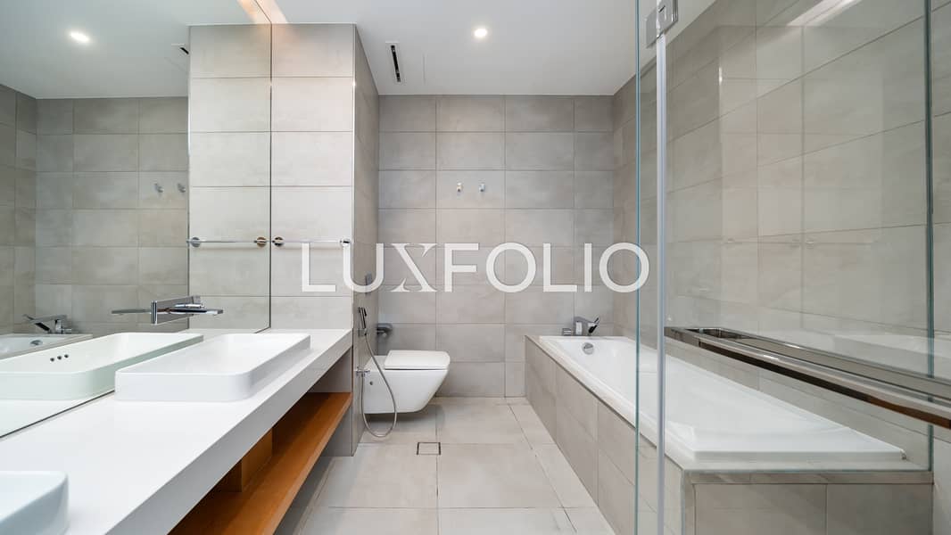 High Floor | Vacant | Full Views - Image 23