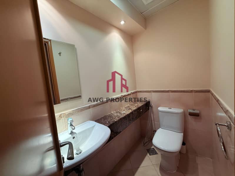 Spacious Apartment | Chiller Free | Prime Location - Image 20