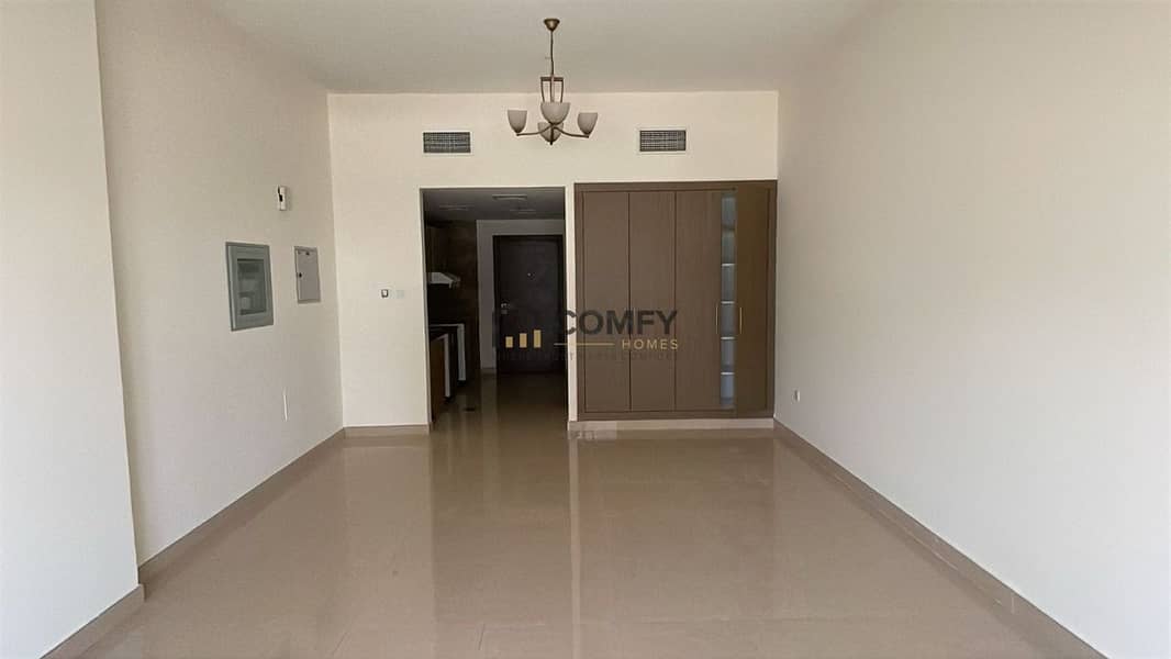 Best Big One Bedroom Apartment - Image 13