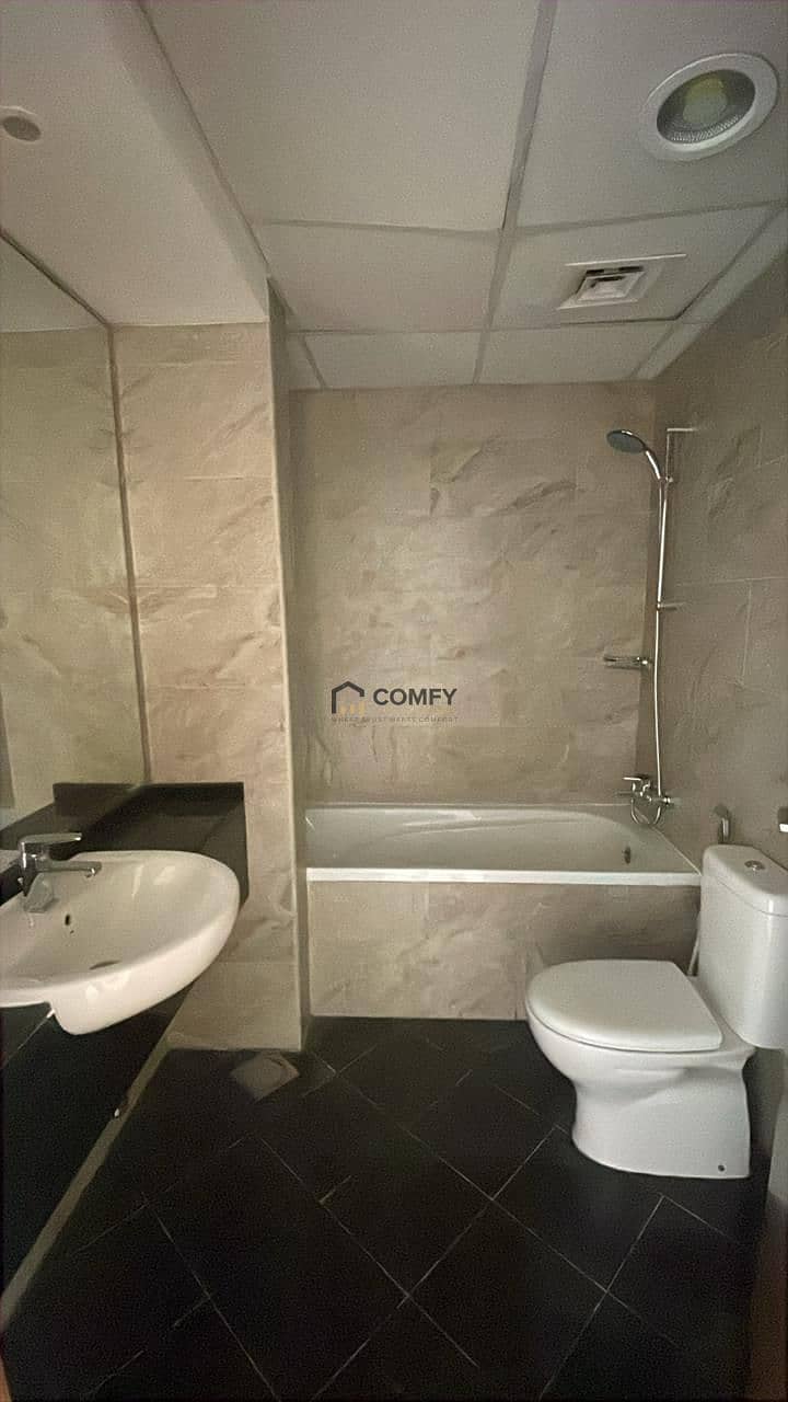 Best Big One Bedroom Apartment - Image 16