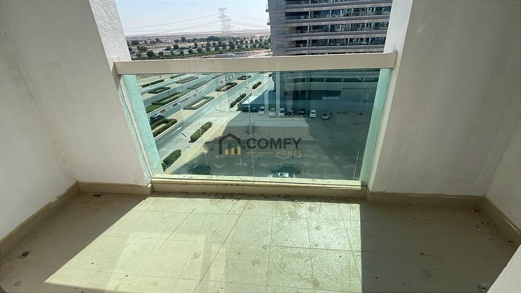 Best Big One Bedroom Apartment - Image 17