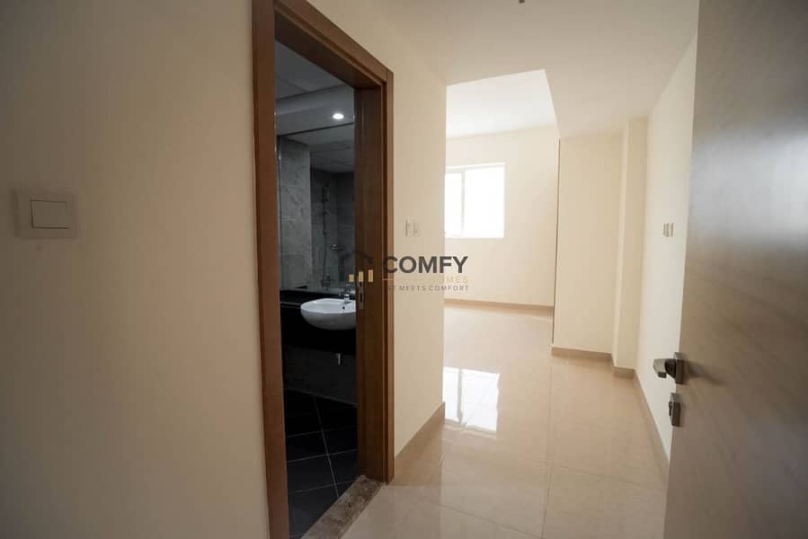 BEST Big Two Bedrooms Appartment - Image 10