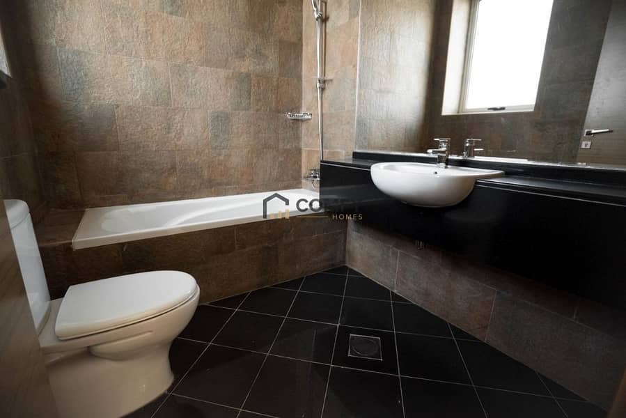 BEST Big Two Bedrooms Appartment - Image 11