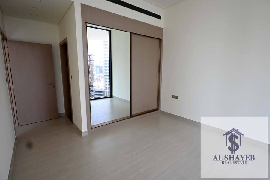 spacious 1-bedroom - Image 7