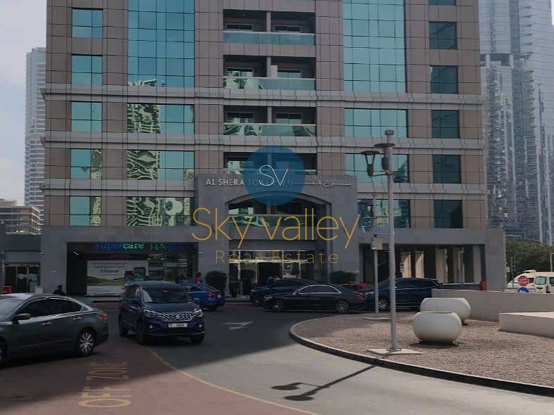 Spacious 2BR with Lake View | Maids Room | Vacant