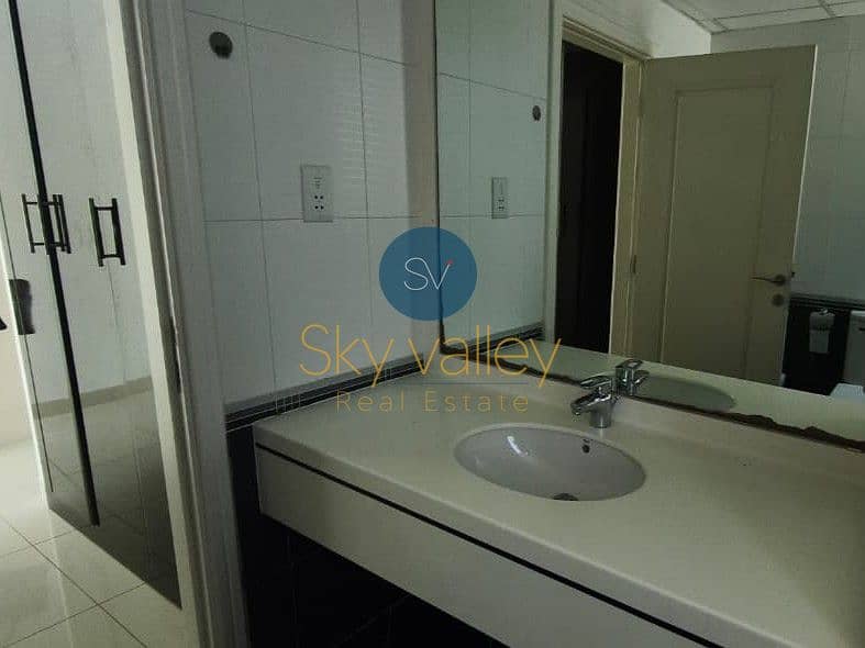 Spacious 2BR with Lake View | Maids Room | Vacant - Image 9