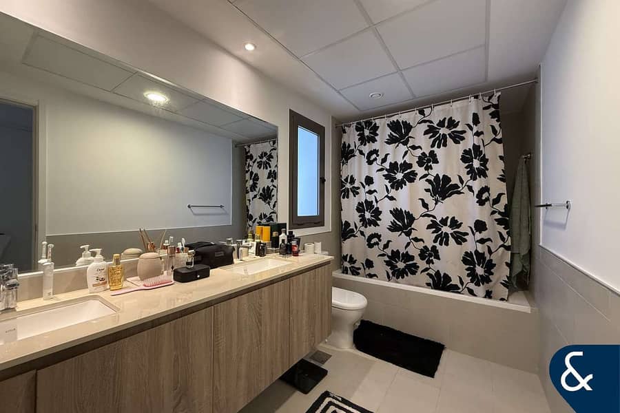 Single Row | Rented | Desirable Location - Image 7