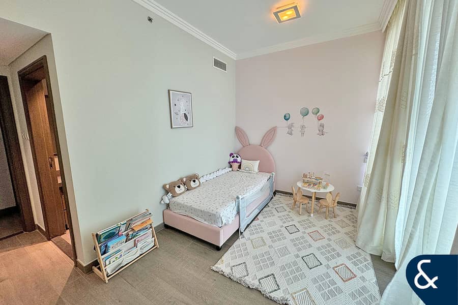 Private Beach | Upgraded | Vacant on Transfer - Image 15