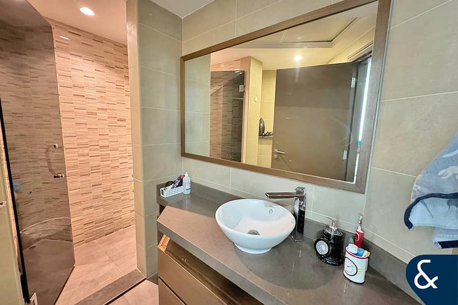 Private Beach | Upgraded | Vacant on Transfer - Image 22