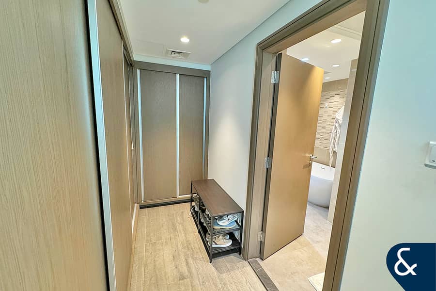 Private Beach | Upgraded | Vacant on Transfer - Image 25