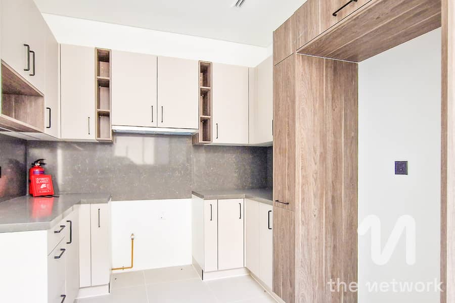 Large Plot | Single Row | Ready To Move