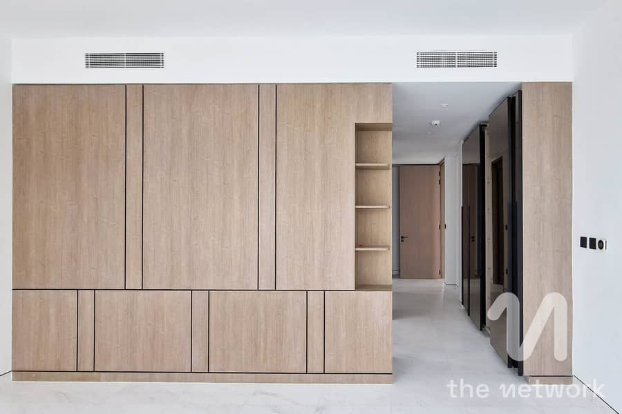 Large Plot | Single Row | Ready To Move - Image 6