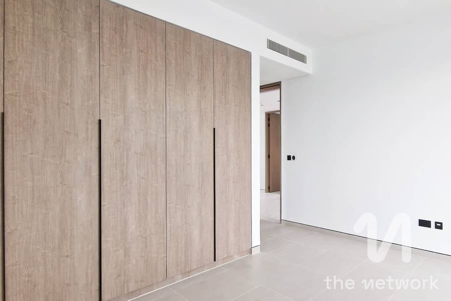 Large Plot | Single Row | Ready To Move - Image 8