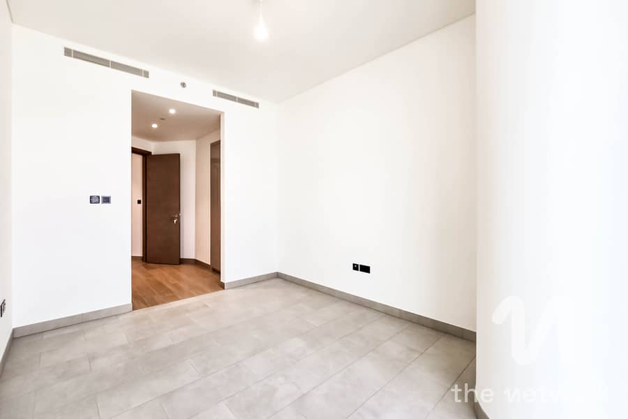 Duplex | Full lagoon View | Downtown skyline - Image 8