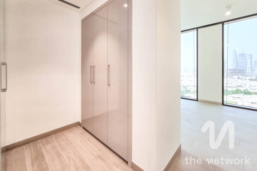 Duplex | Full lagoon View | Downtown skyline - Image 9