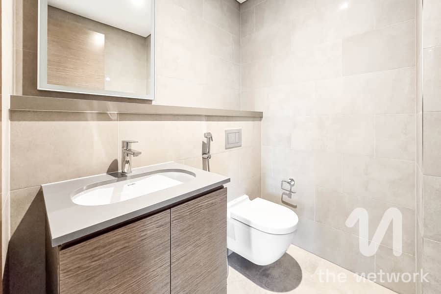 Duplex | Full lagoon View | Downtown skyline - Image 10