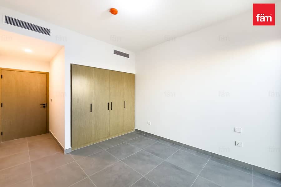 Specious, New Build,Vacant,Close to amenities - Image 8