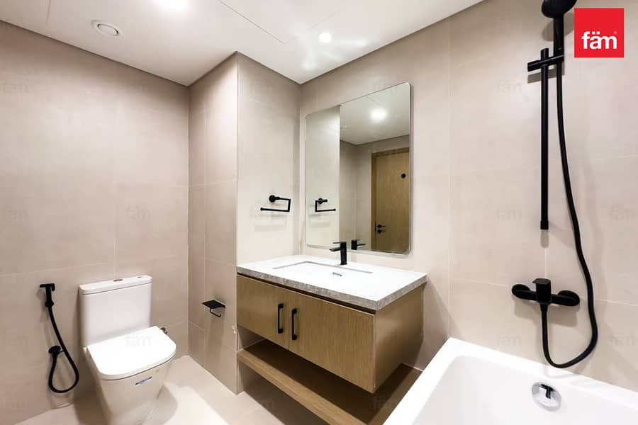 Specious, New Build,Vacant,Close to amenities - Image 26