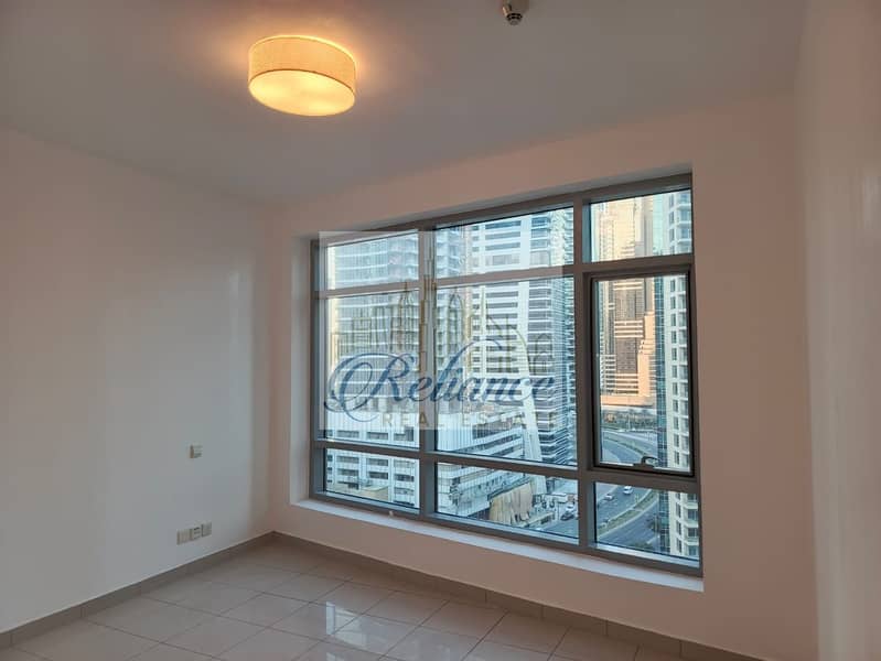 Vacant I Chiller free | Large Unit - Image 7