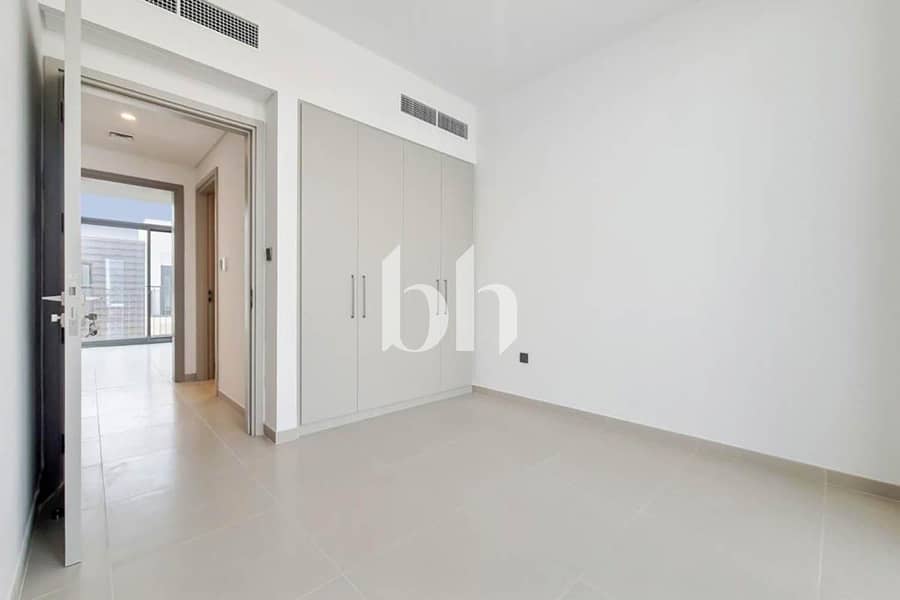 Near Pool and Park | Internal Location - Image 7