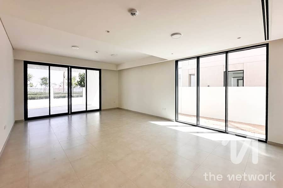 Genuine Listing | Avail Now | 4 bed