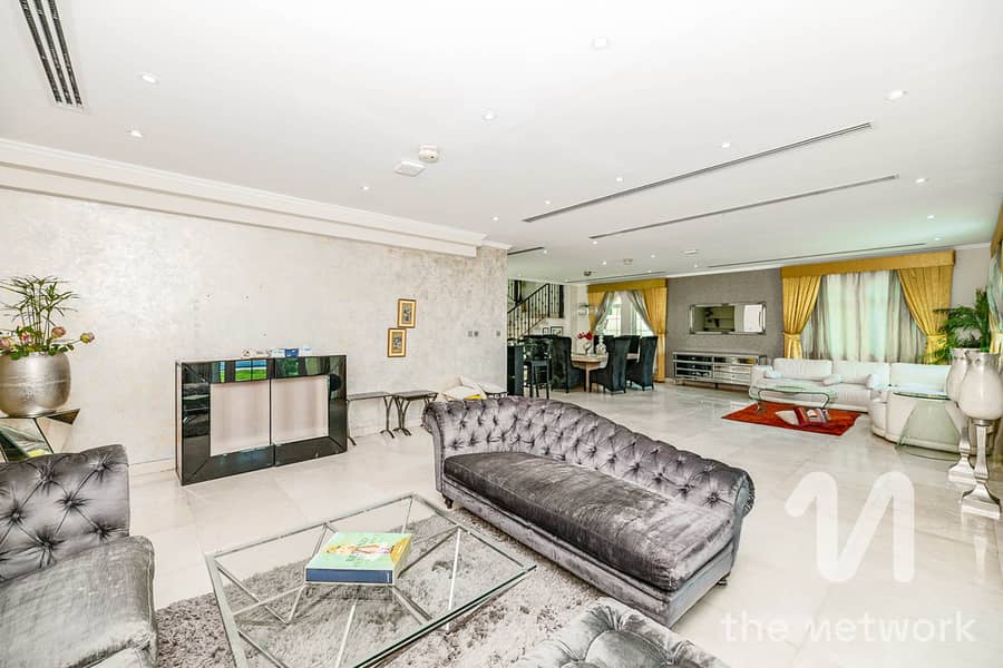 Single Row | Legacy | Private Pool | Vacant Now