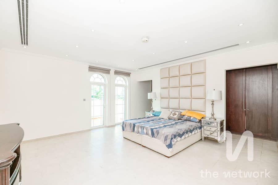 Single Row | Legacy | Private Pool | Vacant Now - Image 7