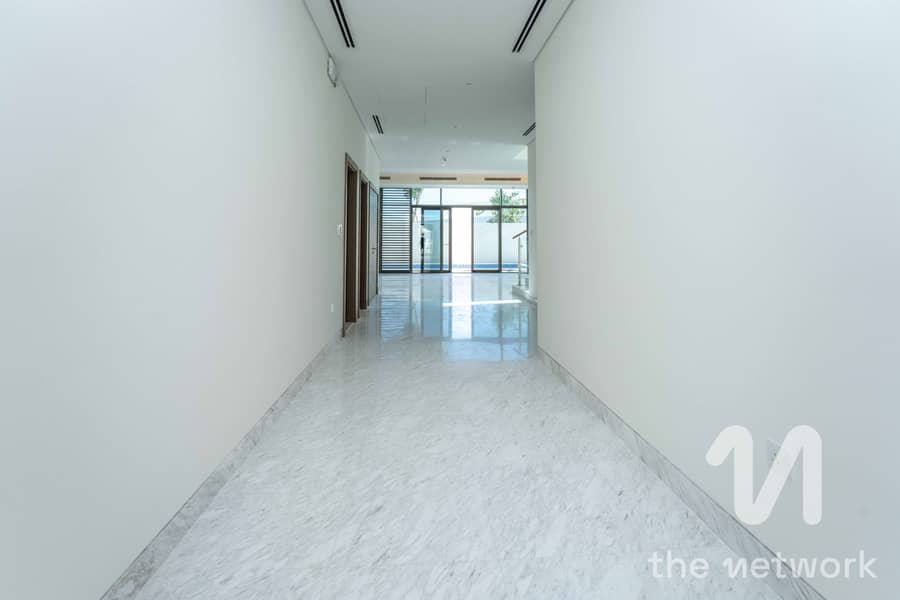 Private Pool | Ready to Move | Landscaped Garden - Image 7