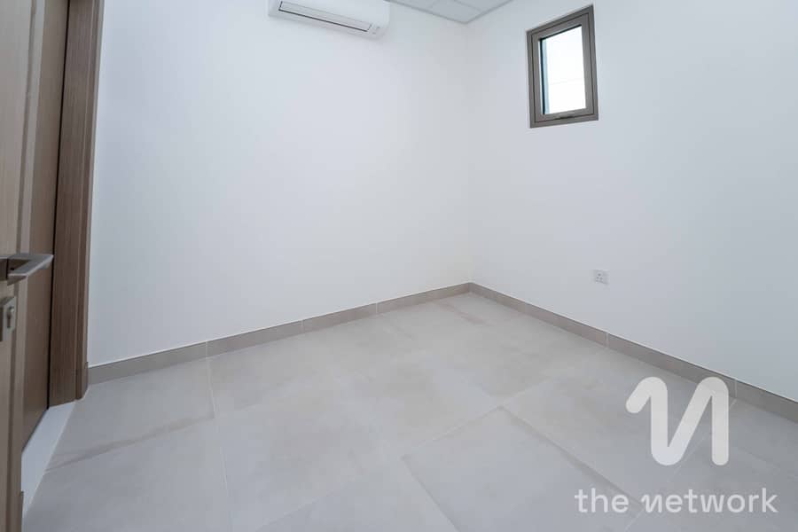 Private Pool | Ready to Move | Landscaped Garden - Image 13