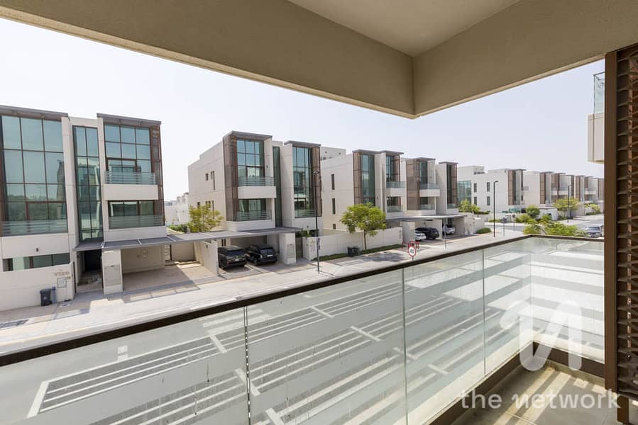 Vacant Soon | Single Row | Landscaped