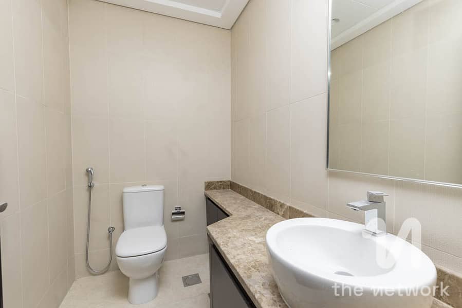 Vacant Soon | Single Row | Landscaped - Image 12