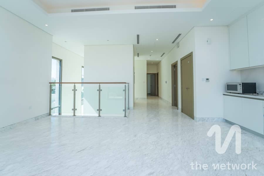 Prime Location | Vacant | 12 CHEQUES