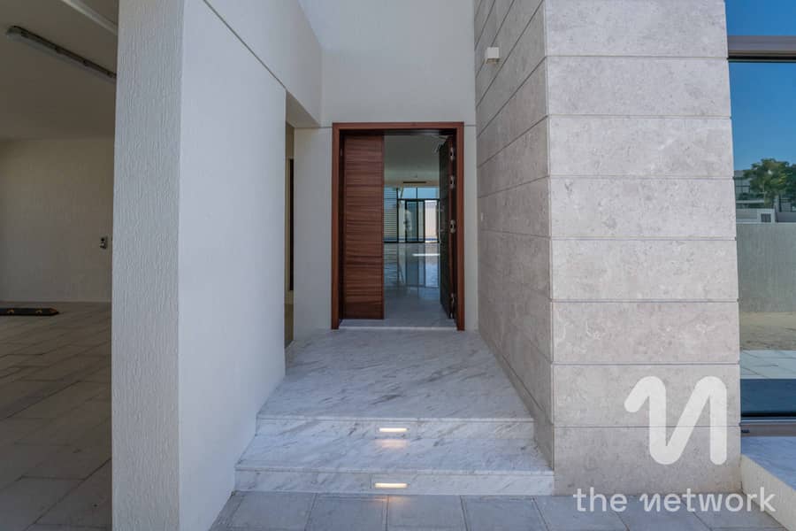 Prime Location | Vacant | 12 CHEQUES - Image 9