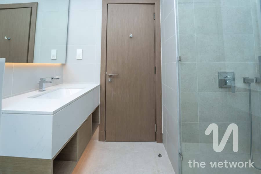 Prime Location | Vacant | 12 CHEQUES - Image 16