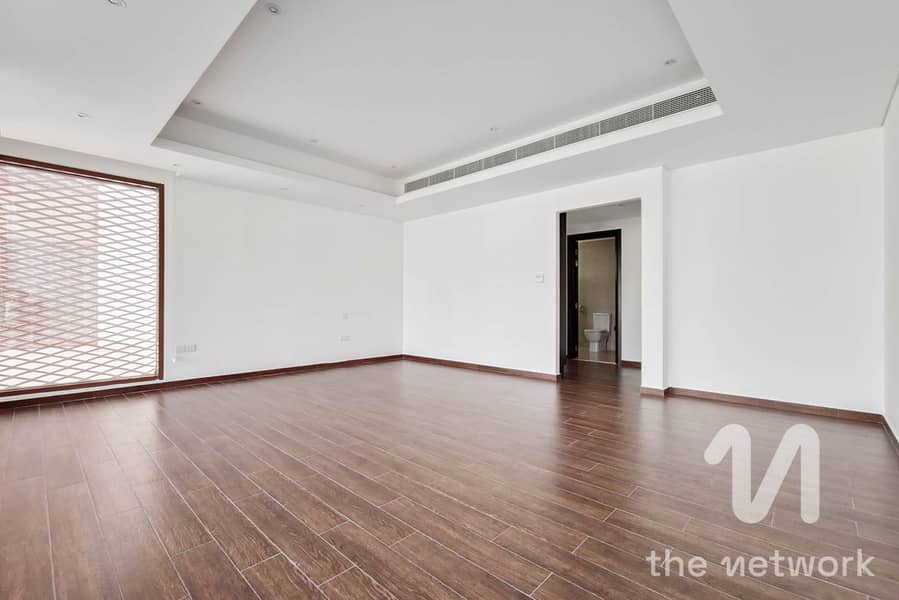 Ready To Move In | Well Maintained | Spacious