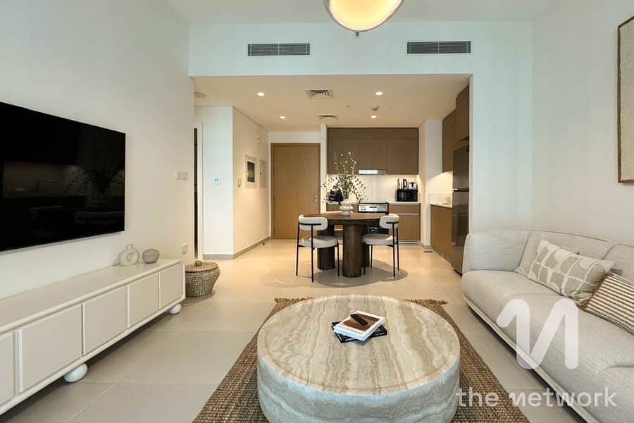 Luxurious Furnished | Near the Beach | Renovated - Image 7