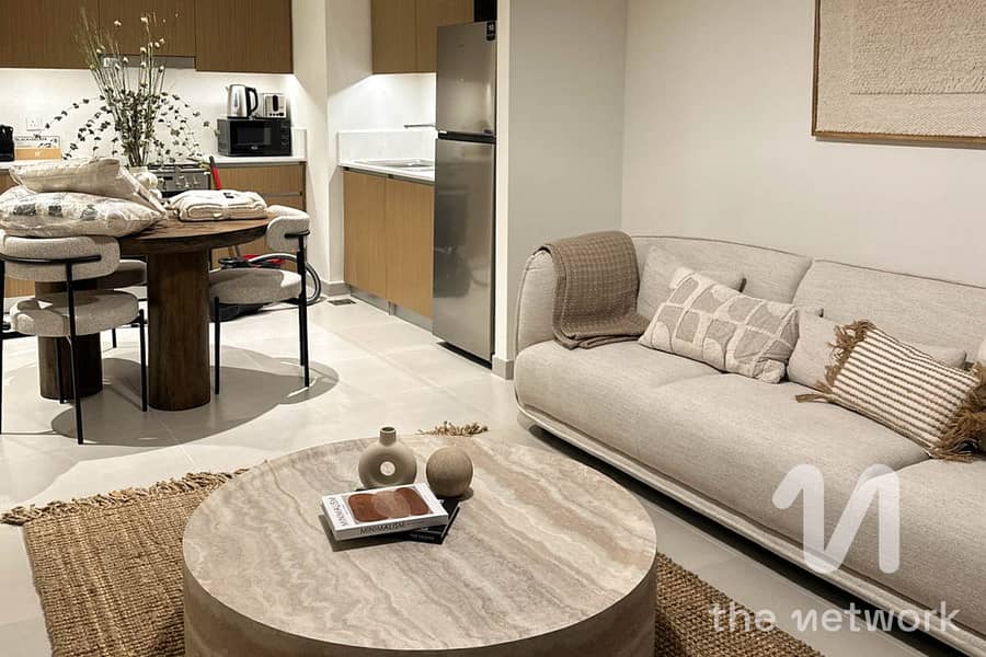 Luxurious Furnished | Near the Beach | Renovated - Image 9