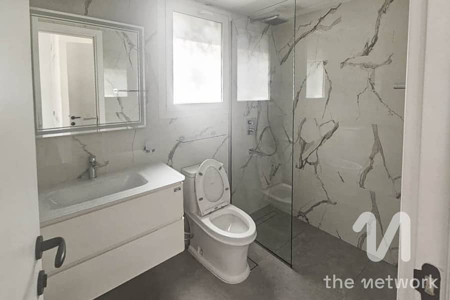 Fully Upgraded | Large Plot | 4E | Vacant January - Image 9