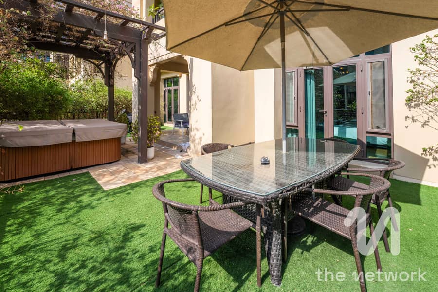 Unique with Garden | Burj Khalifa View | Upgraded - Image 16