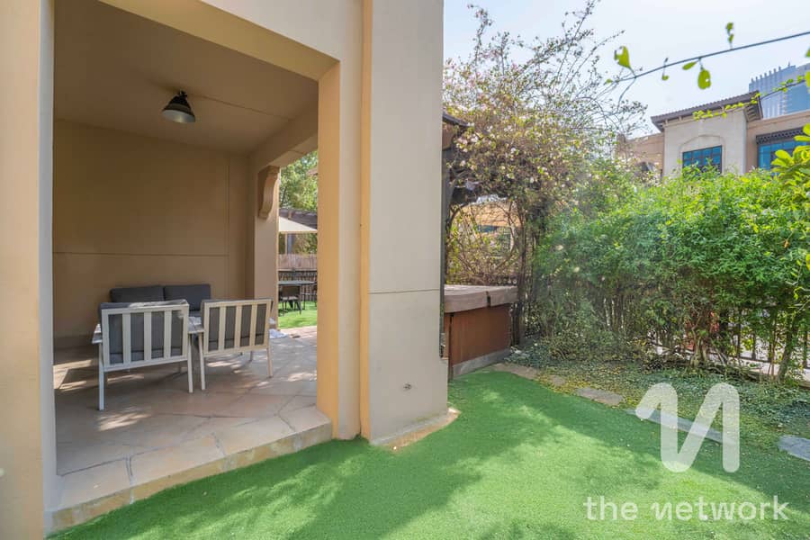 Unique with Garden | Burj Khalifa View | Upgraded - Image 18