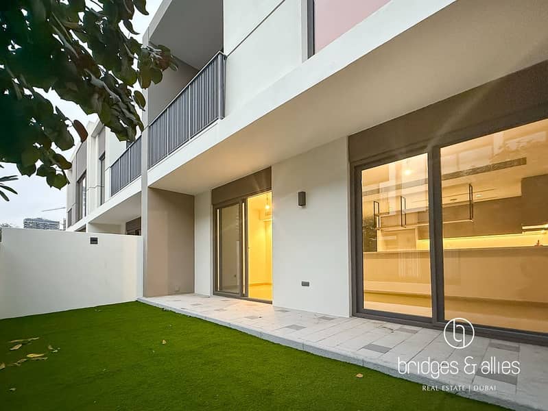 3 BED TH | CLOSE TO PARK POOL | READY LANSCAPED