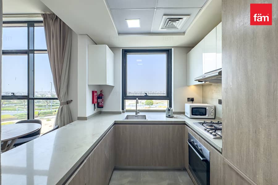 Ready to Move | Open View | Next to School