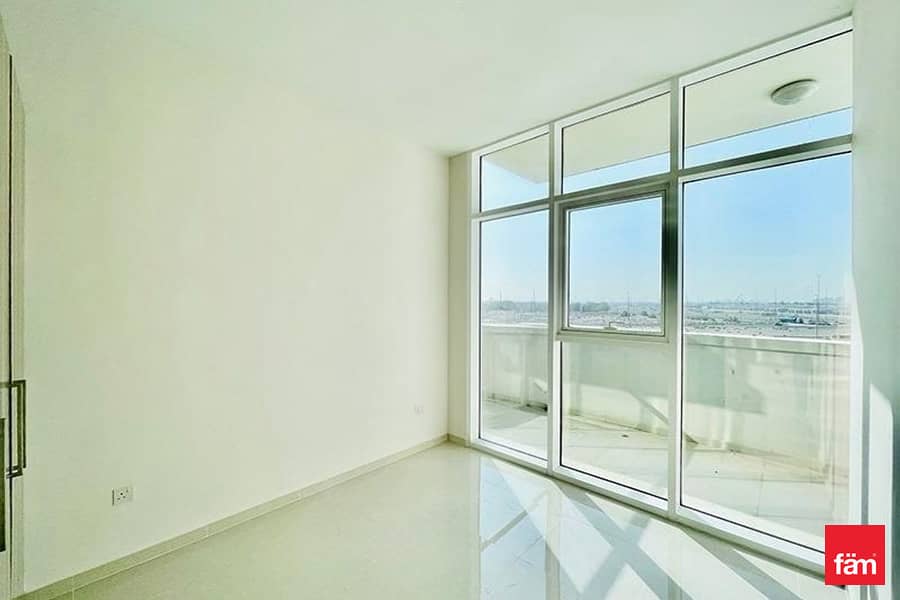 Bright 1BR | Balcony | Modern Finishing