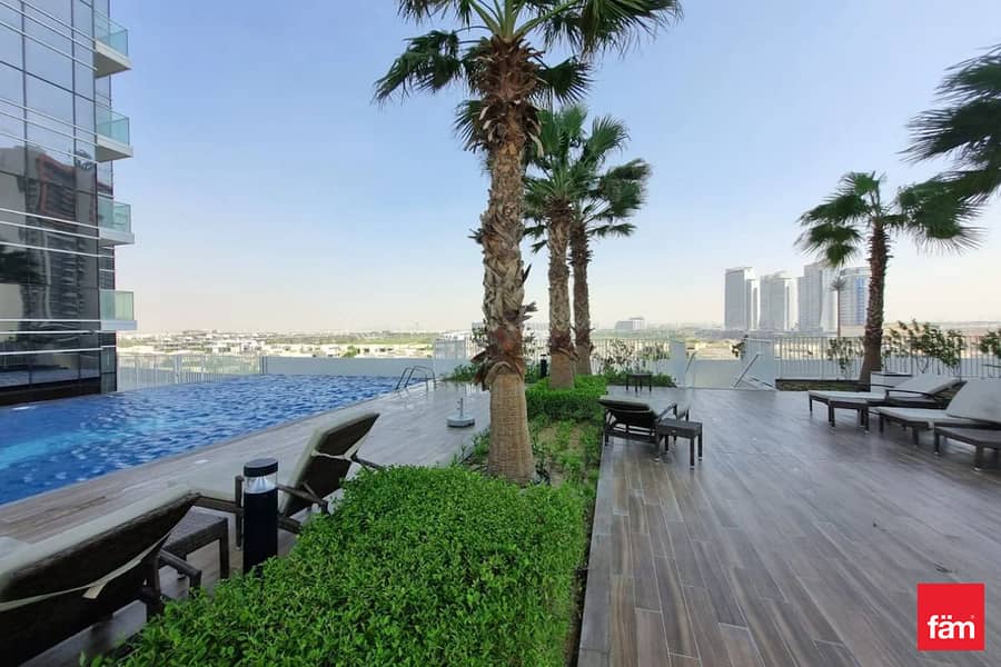 High Floor | Golf View | Fully Furnished - Image 10