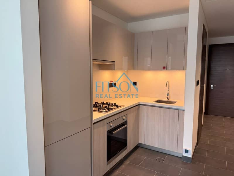 HIGHER FLOOR | CANAL VIEWS | 1BEDROOM+STUDY