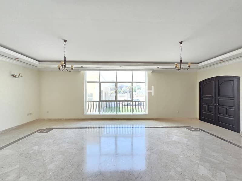 Spacious Renovated Villa | Pool |Elevator | Majlis - Image 6